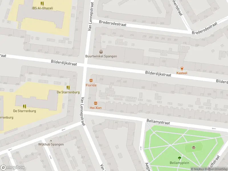 Ambulance met grote spoed naar de Bilderdijkstraat in Rotterdam