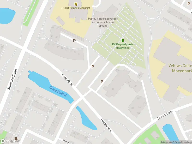 Brandweer met gepaste spoed naar de Haagwinde in Apeldoorn vanwege afhijsen patient