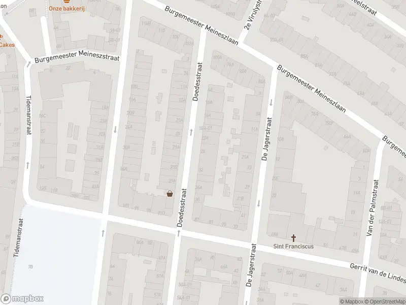 Ambulance met grote spoed naar de Doedesstraat in Rotterdam