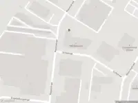 Ambulance en brandweer met grote spoed naar de Koppelstraat in Twello vanwege grote brand