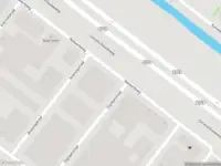 Ambulance met grote spoed naar de Netwerkweg in Amsterdam