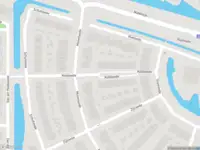 Ambulance met grote spoed naar de Kolkleede in Barendrecht