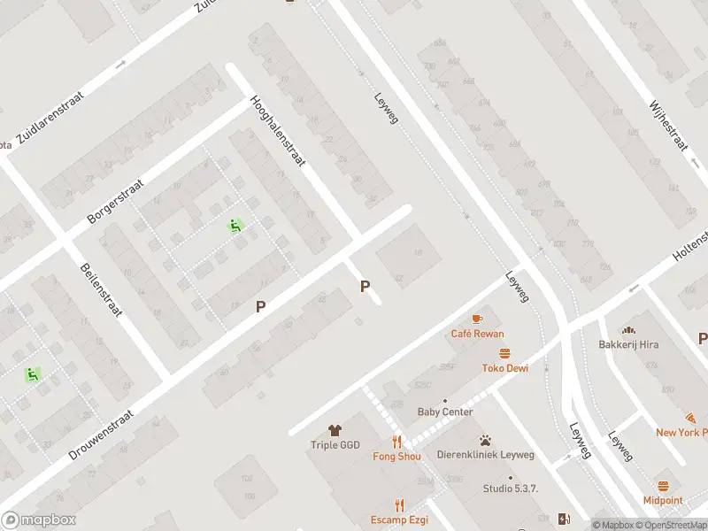 Ambulance met grote spoed naar de Drouwenstraat in 's-Gravenhage