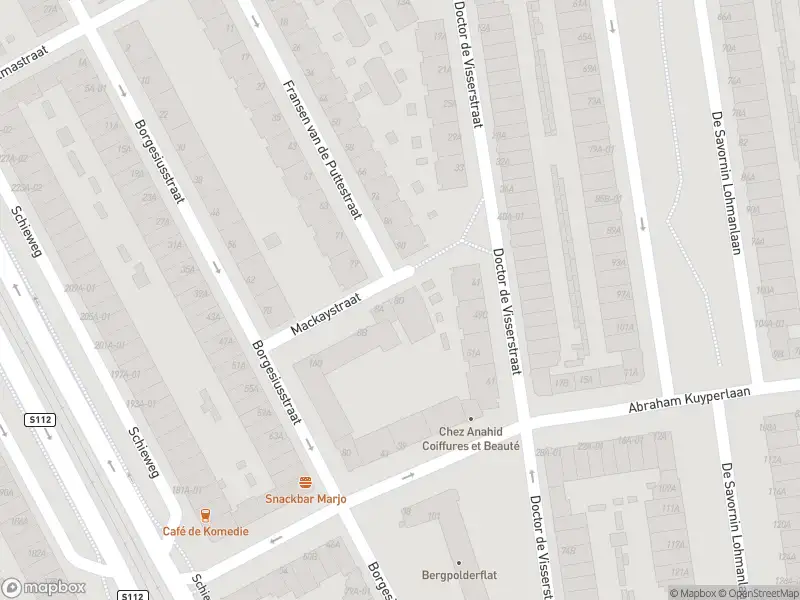 Ambulance met grote spoed naar de Mackaystraat in Rotterdam