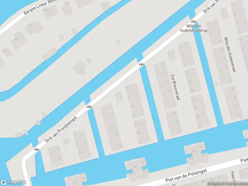 Politie naar de Marie Baronstraat in Rotterdam vanwege overval