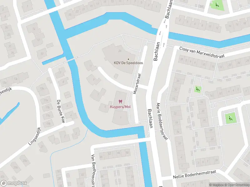 Ambulance met gepaste spoed naar de Mozartstraat in Gorinchem