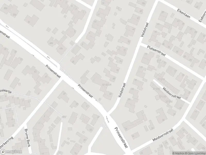 Politie met grote spoed naar de Oekelsebaan in Zundert vanwege letsel