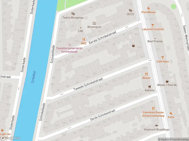 Ambulance met gepaste spoed naar de Derde Schinkelstraat in Amsterdam