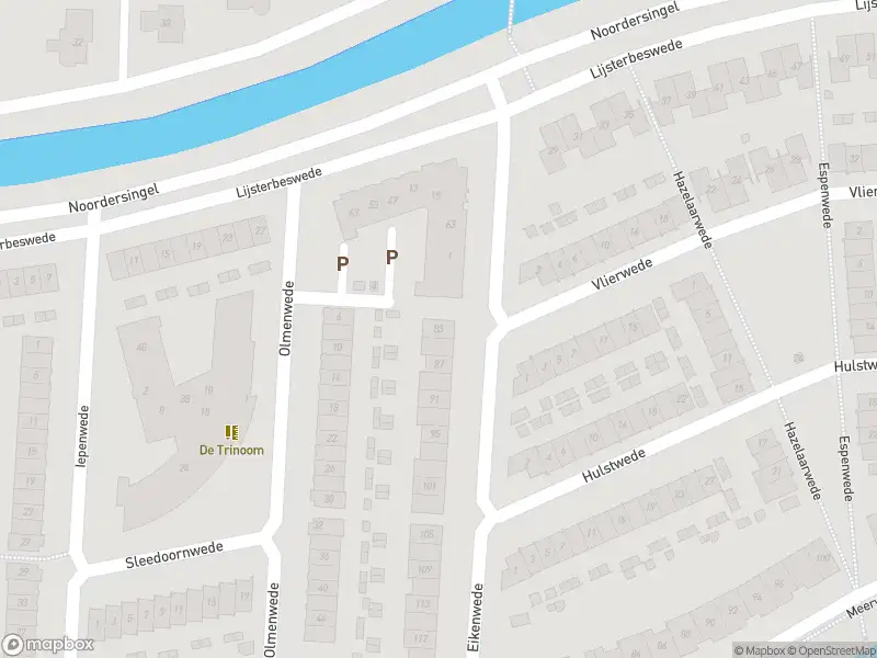 Ambulance met grote spoed naar de Eikenwede in Barendrecht