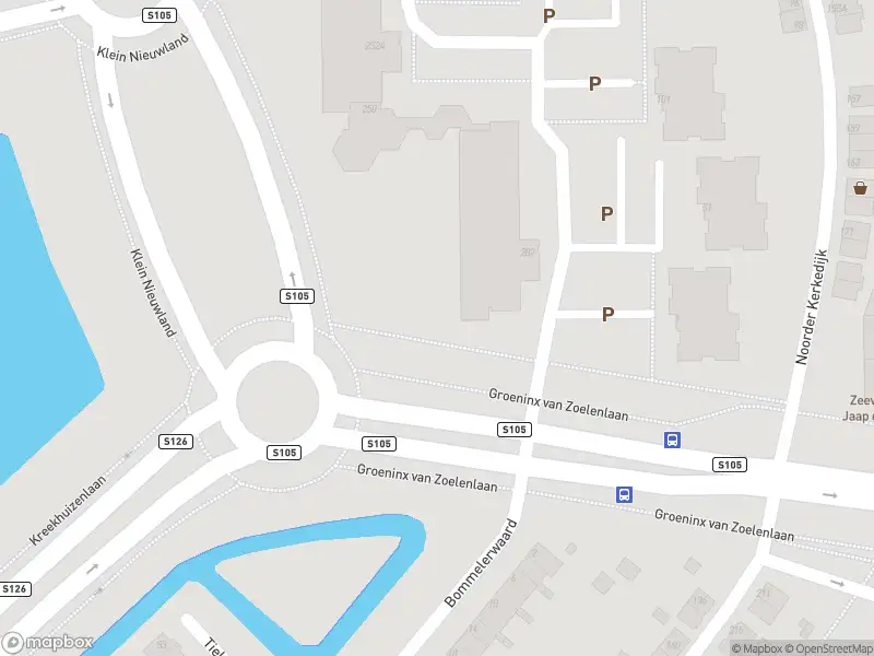 Politie naar de Groeninx van Zoelenlaan in Rotterdam