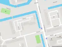 Ambulance met grote spoed naar de Dotterlei in Capelle aan den IJssel