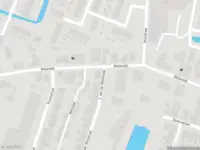 Ambulance met gepaste spoed naar de L. van der Wielstraat in Sliedrecht