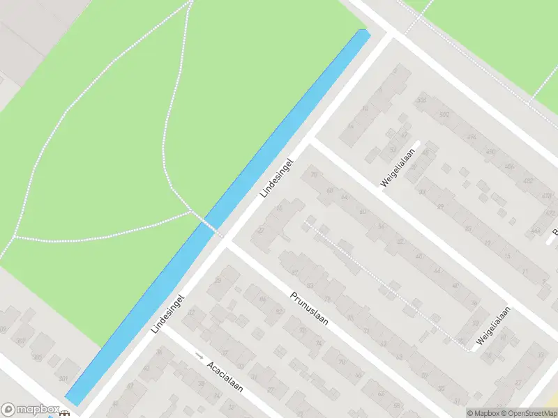 Ambulance met grote spoed naar de Lindesingel in Rotterdam