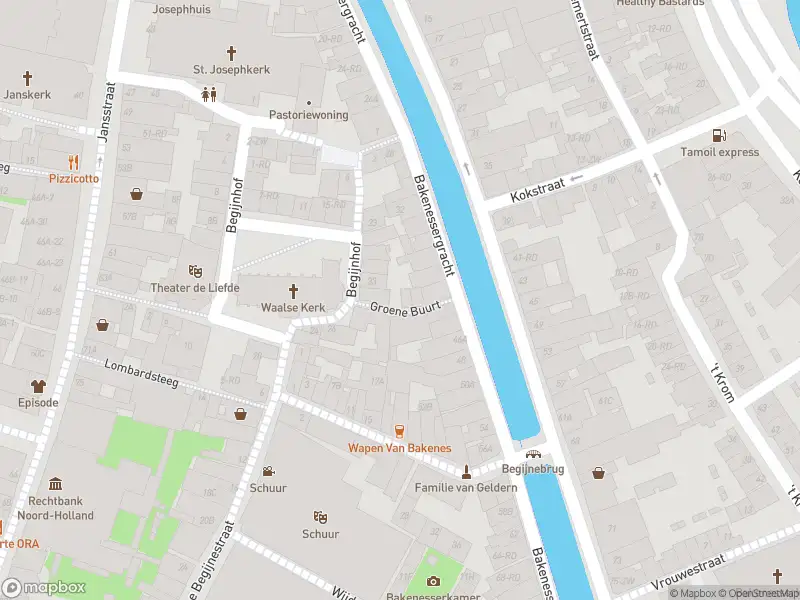 Ambulance met gepaste spoed naar de Bakenessergracht in Haarlem