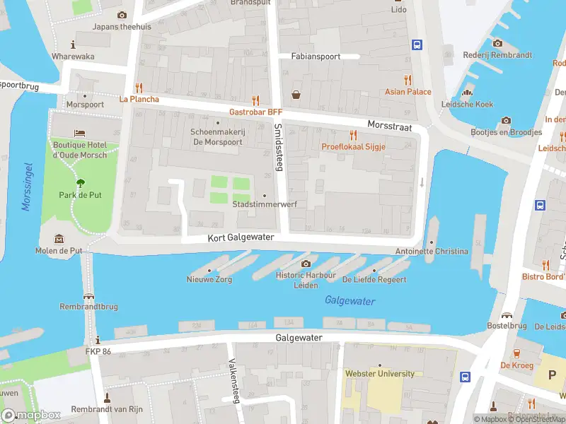 Brandweer met grote spoed naar de Smidssteeg in Leiden