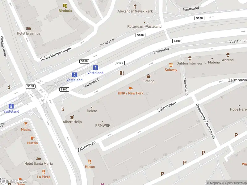 Ambulance met gepaste spoed naar de Vasteland in Rotterdam