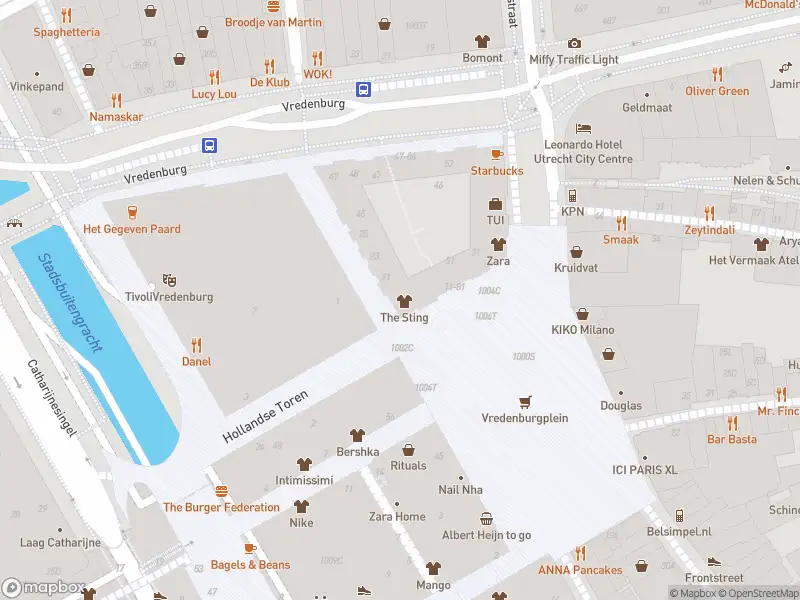 Brandweer met gepaste spoed naar de Hollandse Toren in Utrecht