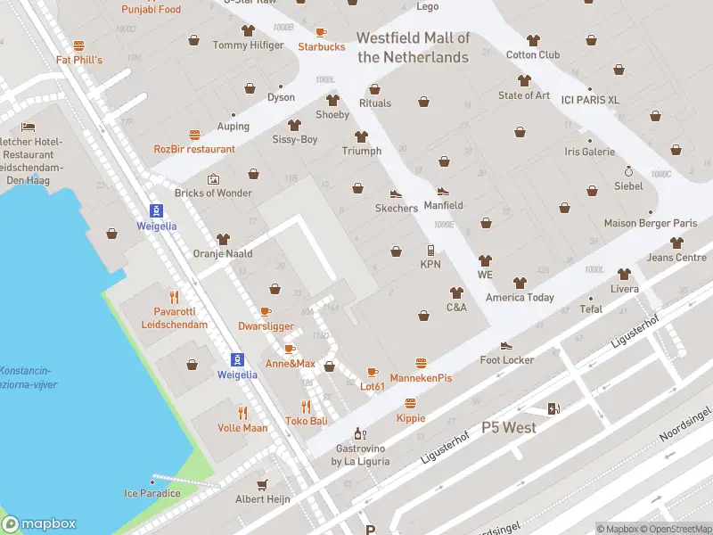 Ambulance met grote spoed naar de Rozemarijnhof in Leidschendam