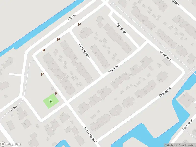 Ambulance met grote spoed naar de Perengaard in De Goorn