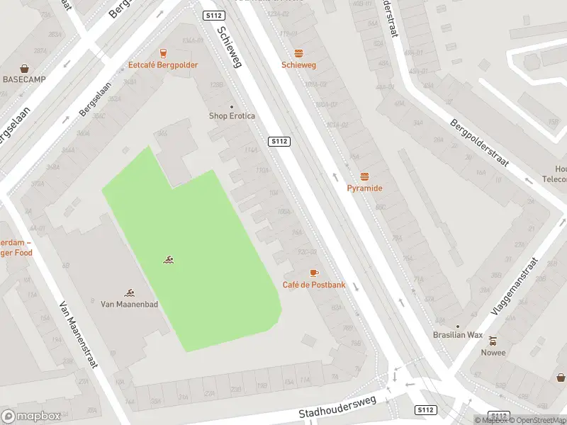 Ambulance met grote spoed naar de Schieweg in Rotterdam