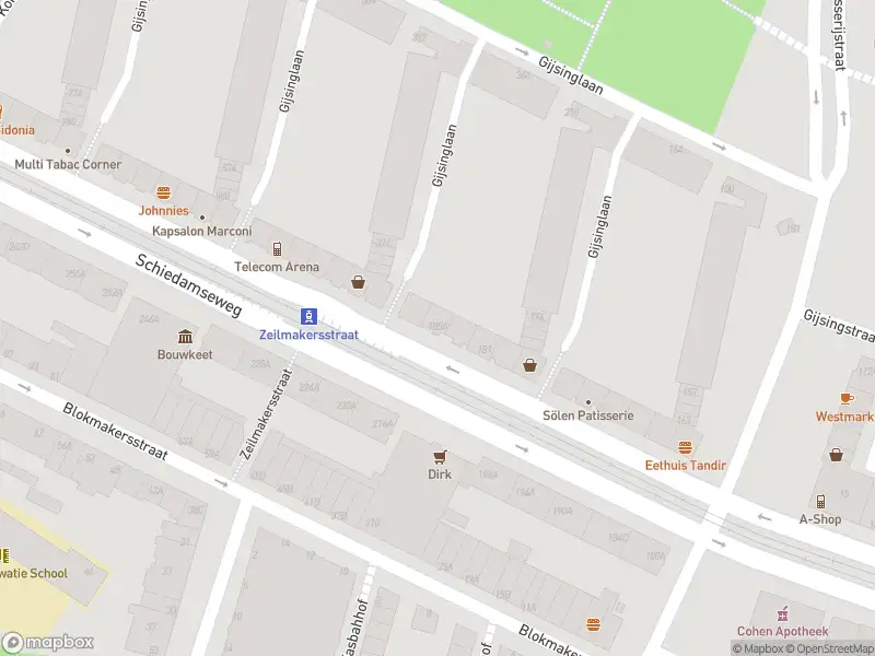 Ambulance met gepaste spoed naar de Schiedamseweg in Rotterdam