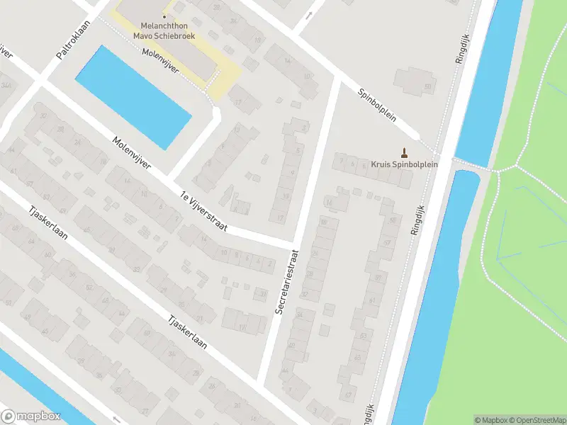 Ambulance met grote spoed naar de Secretariestraat in Rotterdam