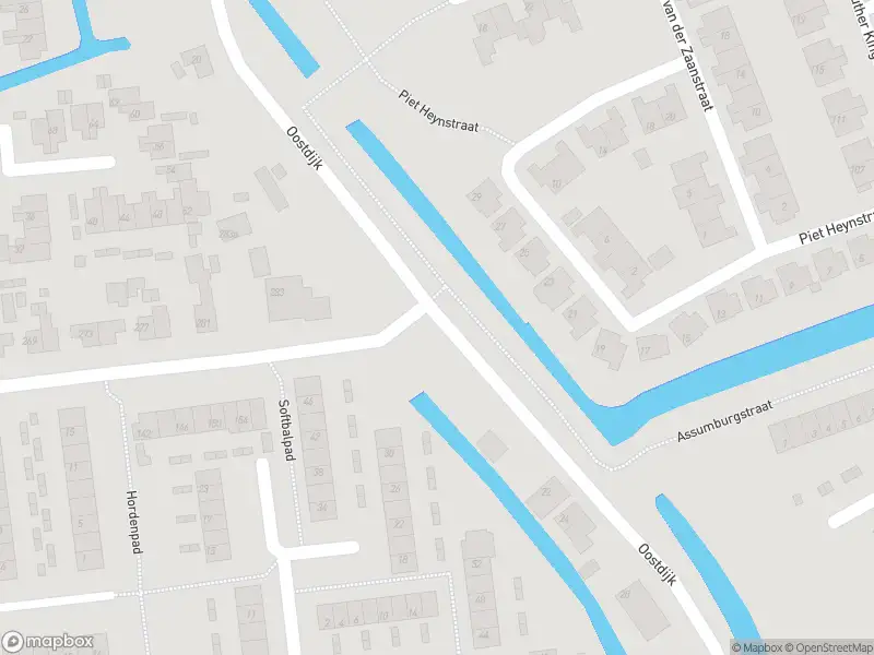 Ambulance met gepaste spoed naar de Oostdijk in Hellevoetsluis