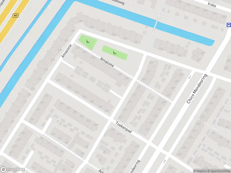 Ambulance met gepaste spoed naar de Amazone in Dordrecht