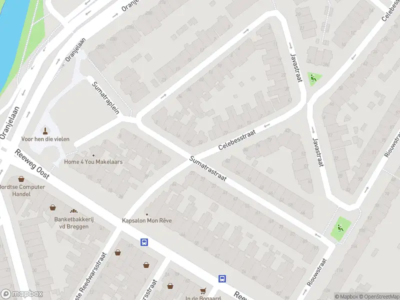 Ambulance met gepaste spoed naar de Sumatrastraat in Dordrecht