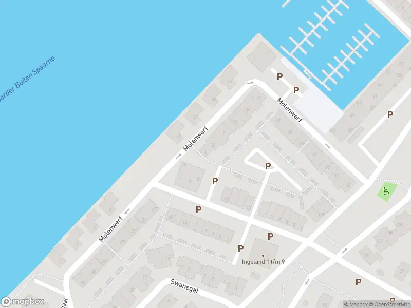 Ambulance en brandweer met grote spoed naar de Molenwerf in Spaarndam vanwege gebouwbrand