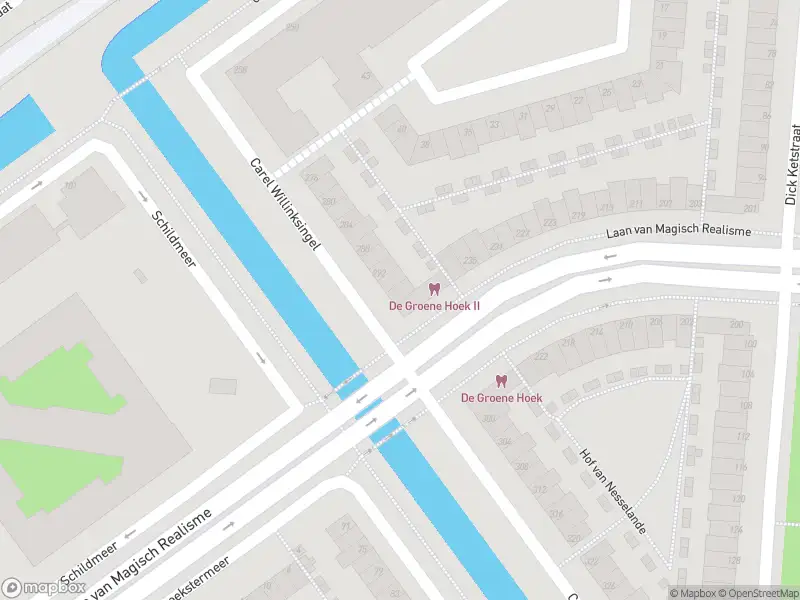 Ambulance met grote spoed naar de Carel Willinksingel in Rotterdam