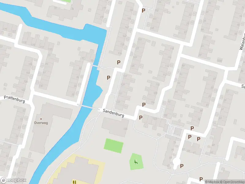 Ambulance met grote spoed naar de Sandenburg in Dordrecht