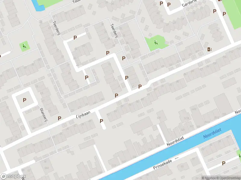 Ambulance met grote spoed naar de Teerderij in Maassluis