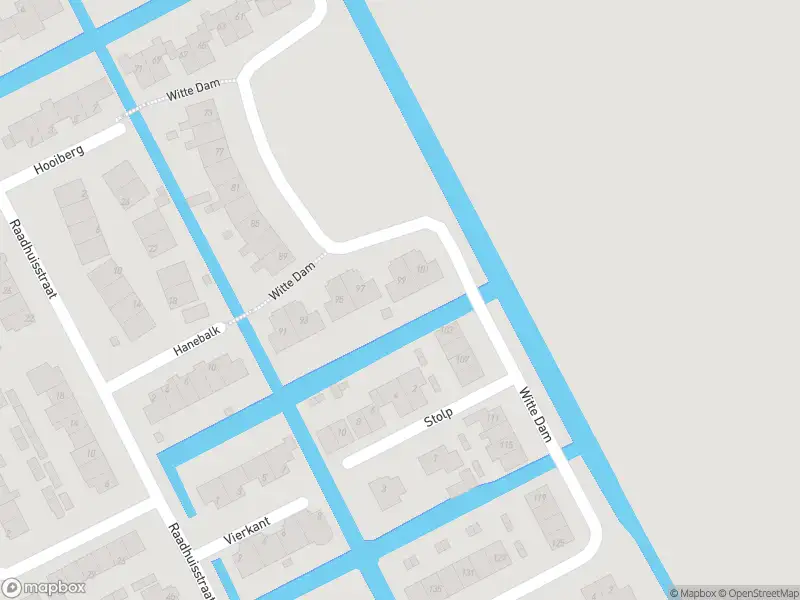 Ambulance met grote spoed naar de Witte Dam in Westwoud