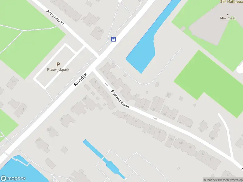 Ambulance naar de Plaswijcklaan in Rotterdam