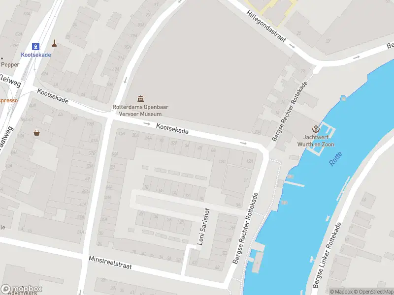 Ambulance met grote spoed naar de Kootsekade in Rotterdam