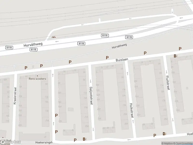 Ambulance met grote spoed naar de Galjootstraat in Rotterdam