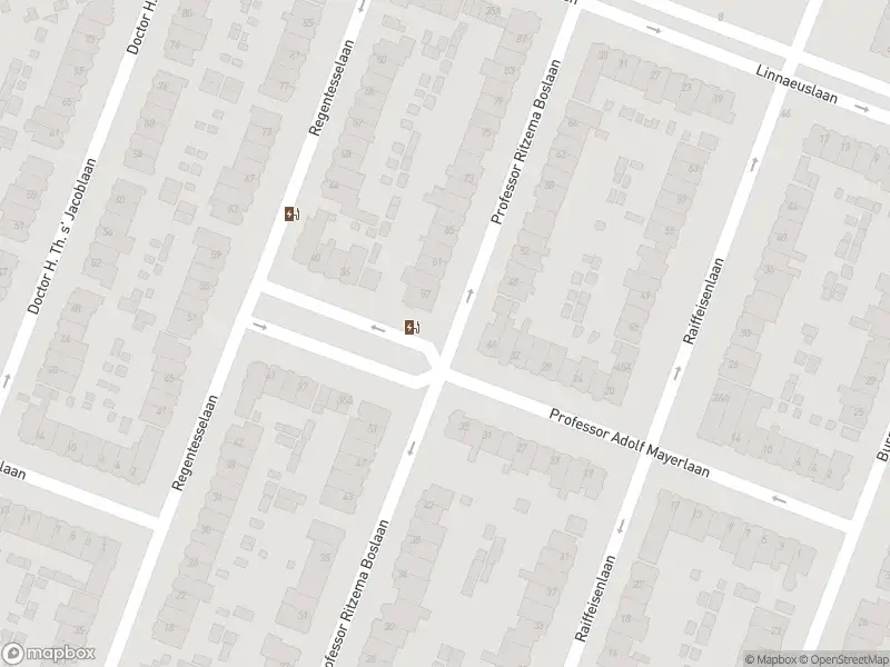 Brandweer met gepaste spoed naar de Willem de Zwijgerplantsoen in Utrecht