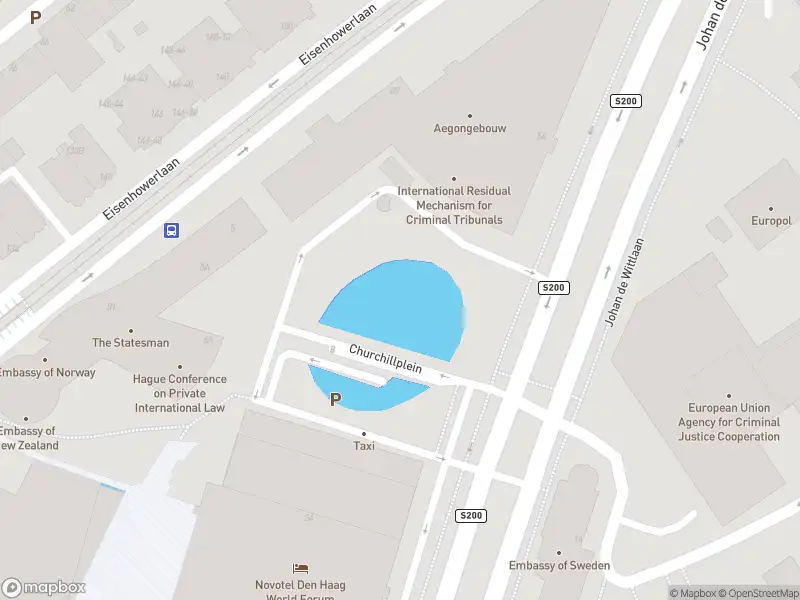 Brandweer met grote spoed naar de Churchillplein in 's-Gravenhage vanwege afgaan automatisch brandalarm