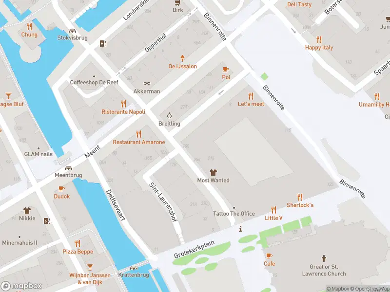 Ambulance met grote spoed naar de Oppert in Rotterdam