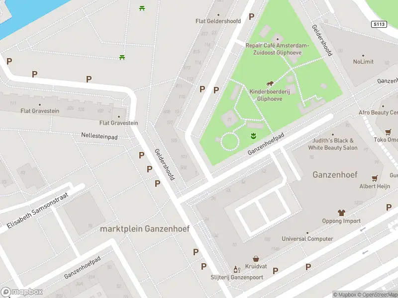 Ambulance met gepaste spoed naar de Geldershoofd in Amsterdam