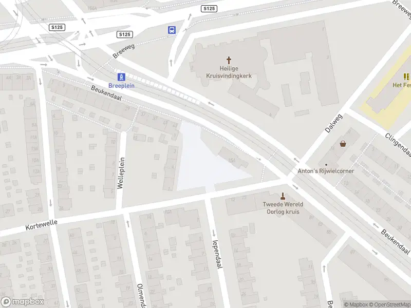 Ambulance met grote spoed naar de Beukendaal in Rotterdam