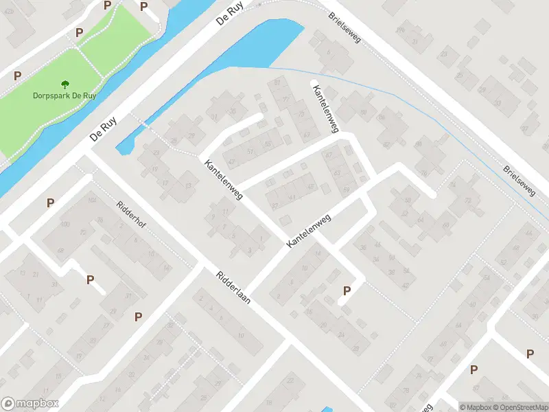 Ambulance met grote spoed naar de Kantelenweg in Oostvoorne