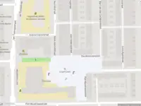 Ambulance met grote spoed naar de Wijnand Nuijenstraat in Amsterdam