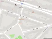 Ambulance met grote spoed naar de Rosenveldtstraat in Rotterdam