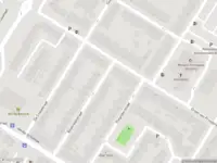 Ambulance met grote spoed naar de Bilderdijkstraat in Vlaardingen