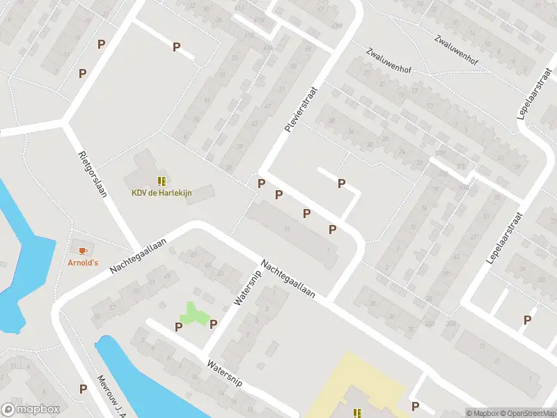 Ambulance met gepaste spoed naar de Plevierstraat in Rozenburg