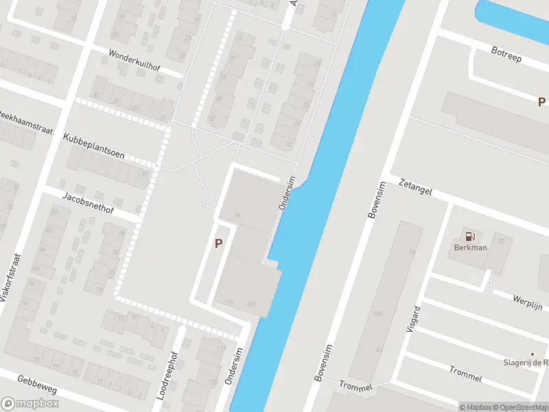 Ambulance met gepaste spoed naar de Ondersim in Hoogvliet Rotterdam