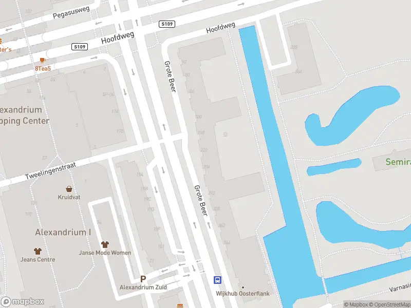 Ambulance met grote spoed naar de Grote Beer in Rotterdam