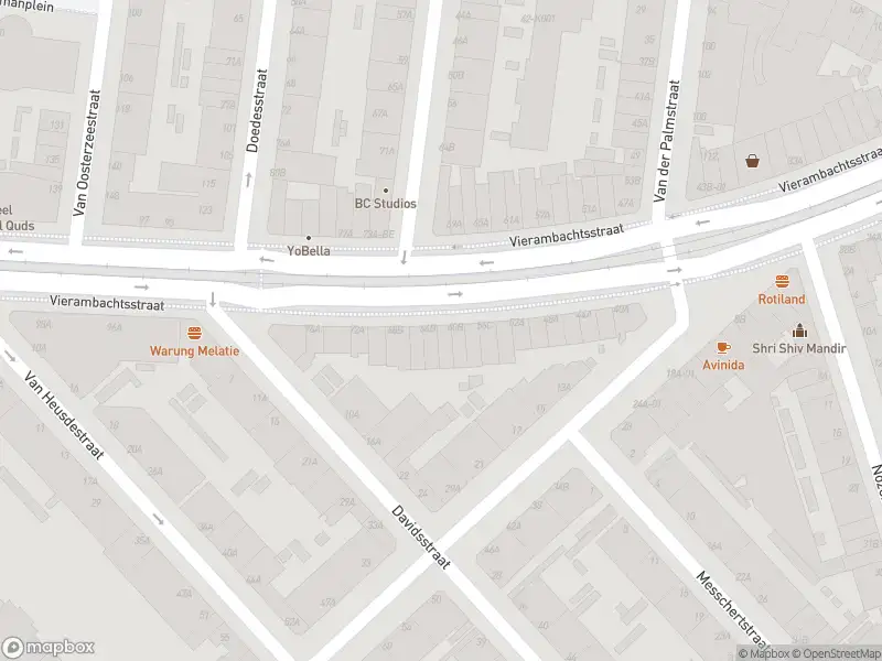 Ambulance met grote spoed naar de Vierambachtsstraat in Rotterdam